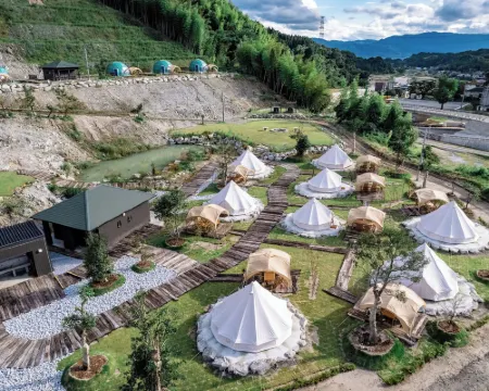 Hakimasue Outdoor Village Hoteles en Asakura