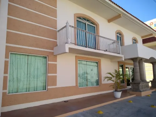 Hotel Santander Inn & Suites