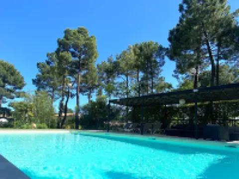 Les Sables d'Ocre & Spa Hoteles en Roussillon