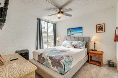 Newly Remodeled Kailua-Kona Condo w/ Pool Access