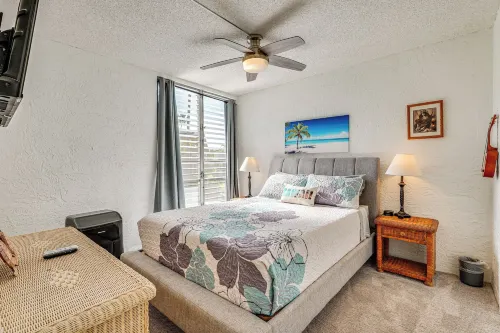 Newly Remodeled Kailua-Kona Condo w/ Pool Access