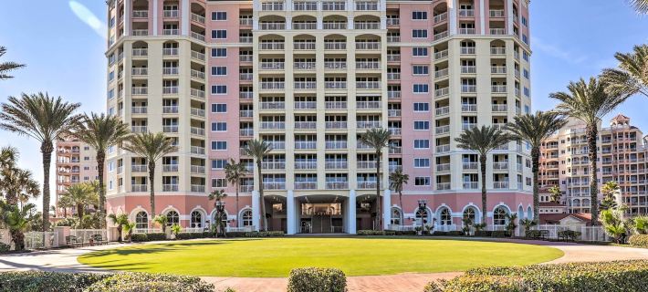 Sunny Hammock Beach Condo: Balcony w/ Ocean Views! Hotels in Flagler County
