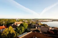 Oak Bay Beach Hotel - Ocean View