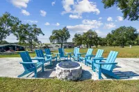 2 Bed Cozy Home, Dade City, Pickle Ball and Pool