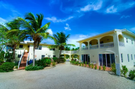 Grace Bay Beach Ocean Villas Отели в г. The Bight Settlement