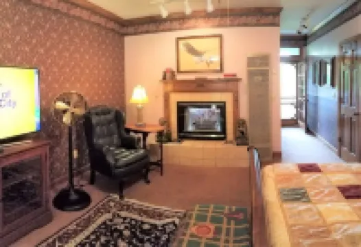 Innisfree Boutique Inn by-The-Lake