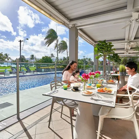 Cairns Harbourside Hotel