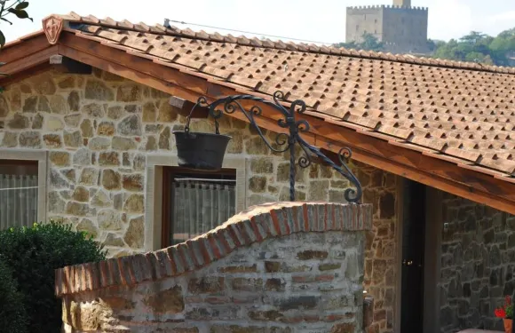 拉特羅瑟拉餐廳酒店