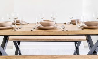 Modern Town Center Apartments Aldershot