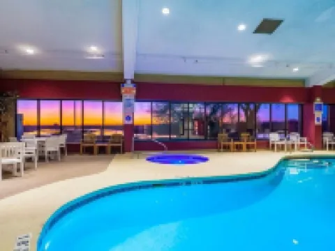 Suburban Studios I-80 Grand Island Hotels in Alda
