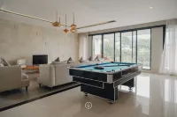 Kamala Plantation View Villa 10 Bedrooms with a Private Heated Infinity Pool and a Billiard Table