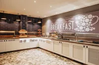 Premier Inn Rosenheim City Lokhofe - breakfast