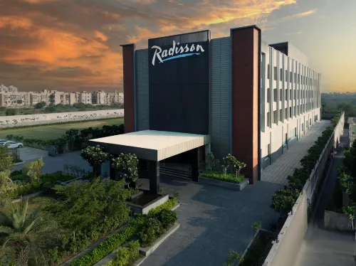 Radisson Hotel Vrindavan - breakfast