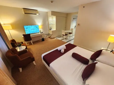 The Grand Puteri Hotel