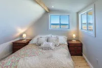 Romantic Downeast Ocean Front Cottage ~ Amazing Views ~Near Quoddy Head Park!