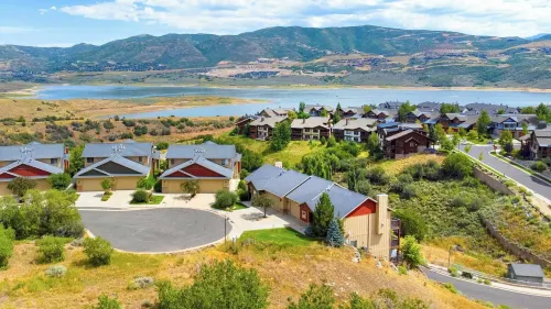 Lucky Bill by AvantStay Lake Views 15Mins to Park City Mtn.