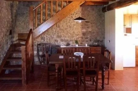 Self catering cottage Cal Tort for 7 people