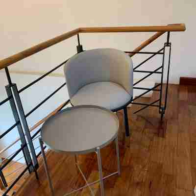 Modern Makati Condo for Rent - City Views & Convenience Others