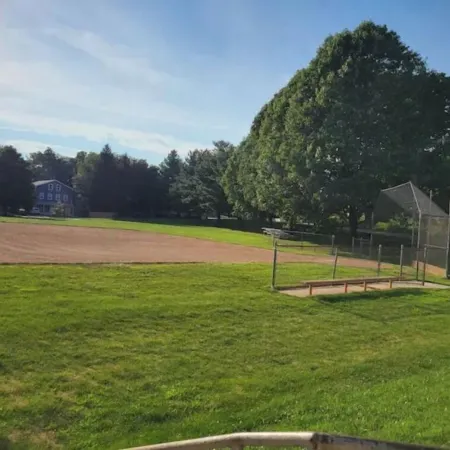 Towson Beautiful Home 5 minutes from Everything Towson