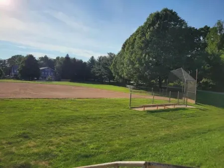 Towson Beautiful Home 5 minutes from Everything Towson