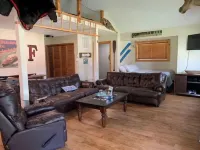 Charming cabin!Perfect lake getaway for your family or fishing trip.