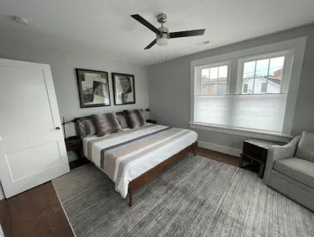 Judge’s Quarters: Exquisite Luxury Apartment Отели в г. Franklin County