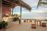 Islander Bayside Villas & Boatslips