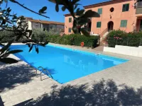 Apartment - Sleeps 3 & Swimming Pool - Havudsigt