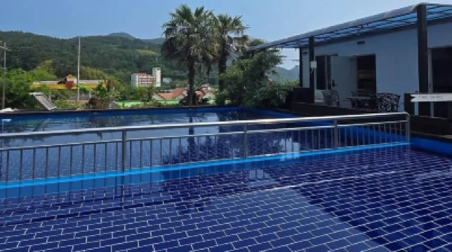 Pygmalion Pension Các khách sạn gần Chùa Boriam