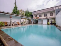 Takashimaya Hotel & Convention Hotels in Lembang