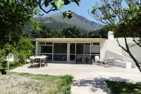 Antonis Apts & Retreats -  Privatzimmer