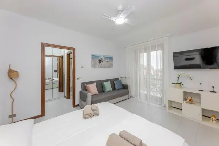 House Amelia Lake Maggiore.