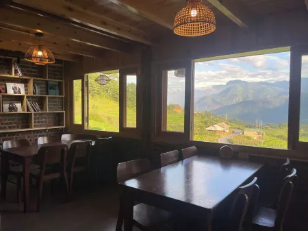 Bees Homestay Sapa & Trekking