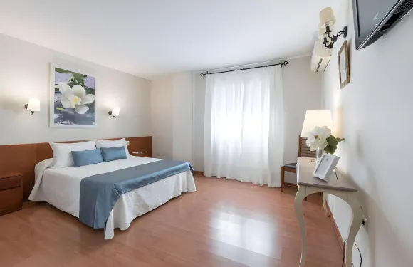 埃爾羅梅里託住宿