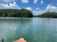 3-bedroom house in charming White with WiFi and AC. Lakefront lake Allatoona