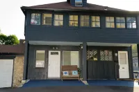 'Croton Nook' - Spacious Studio with Full Eat-in Kitchen, Cozy Getaway - 3-Star