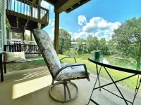 Quiet and Relaxing 1 Bedroom Condo Near Golf and Marina!