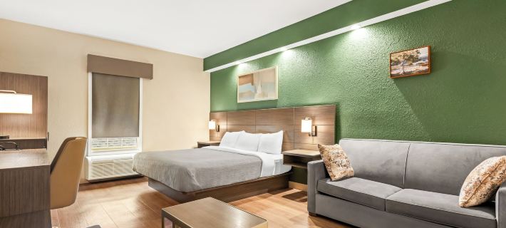 Quality Inn Pooler - Savannah I-95 Hotels in Pooler