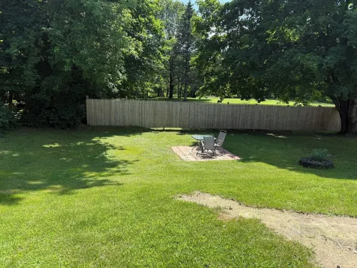 Rustic intown country apartment on the Moosehead trail