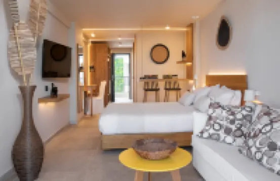 阿莫斯套房飯店