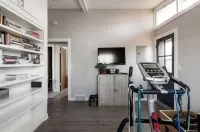 Clean & Cozy 2-Br Boulder Retreat • Fast Wi-Fi & Great Location