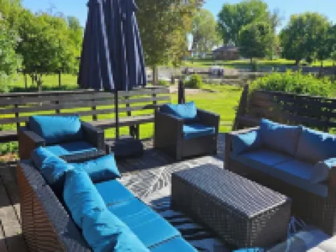The Puckaway Place-Waterfront: Directly Across from Adeline's House of Cool! Hotels in Green Lake County