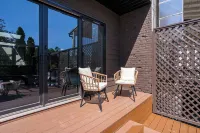 NEW Love Mi Getaway Loft with Deck on Washington Ave 110 Hotels in Grand Haven