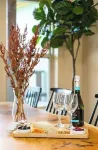 Refined Living Surrounded by Beautiful Scenery and Amazing Wildlife