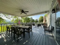 Rainbows End River Lodge - Homestays