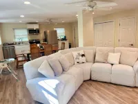 2Br Ski Retreat – Sleeps 7 w/ Private Entrance