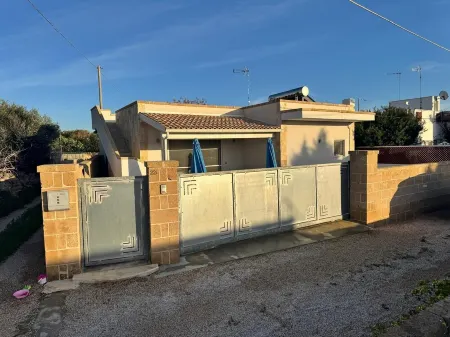 Vacation home in the heart of Salento Отели в г. Аллисте