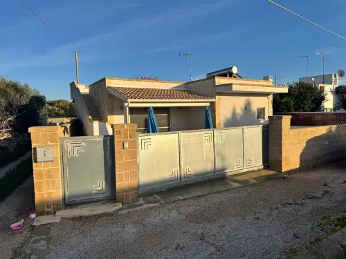 Vacation home in the heart of Salento Hotels in Alliste