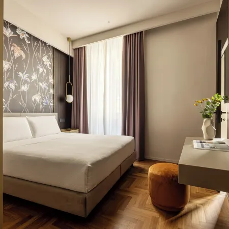 Aramis Rooms