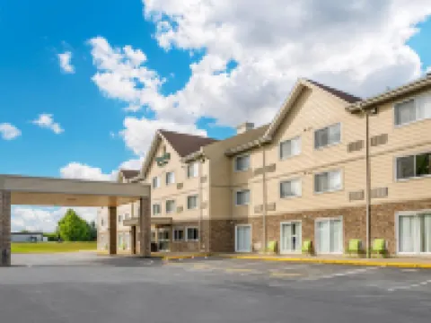 Quality Inn & Suites Hotels in Gloucester County